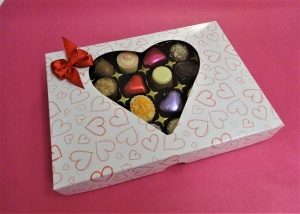 Window Heart Box 24-Choc (340g) Chosen Selection