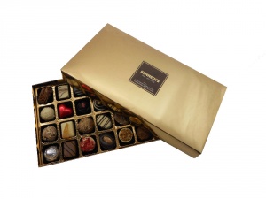 Box of 32 Chosen Chocolates  450g
