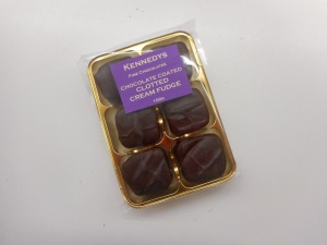 Fudge (Coated in Plain/Dark Chocolate) 100g