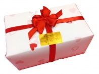 Ballotin Box (Hearts) with 16 Chosen Chocolates 225g