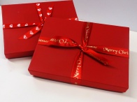 Red Rigid Box with 24 Chosen chocolates (340g)
