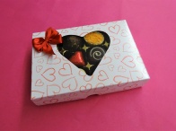 Window Heart Box 12-Choc (170g) General Assortment